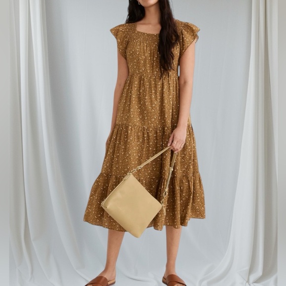 Madewell Dresses & Skirts - Madewell Ruffle-Sleeve Tiered Midi Dress in Daisy Stitch